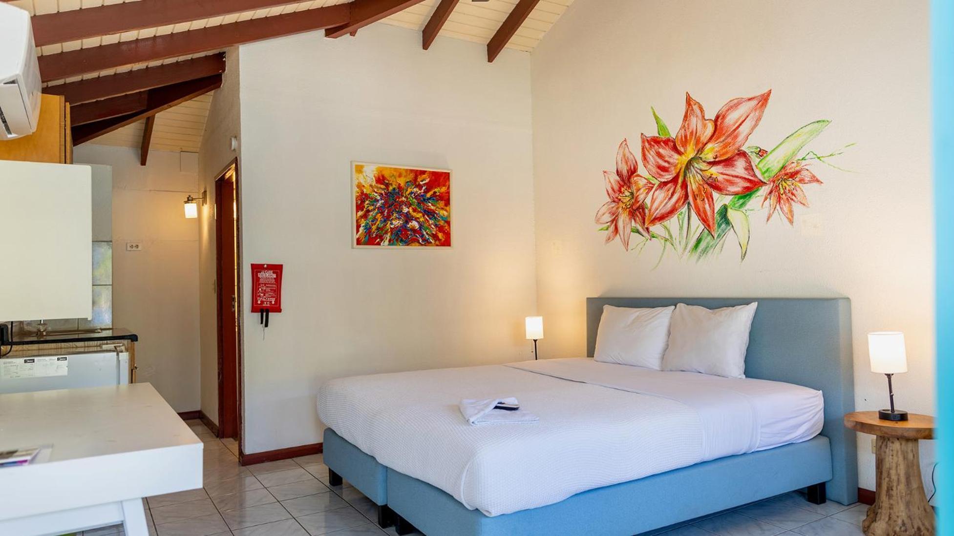 Talk Of The Town Inn & Suites - St Eustatius Oranjestad  Esterno foto
