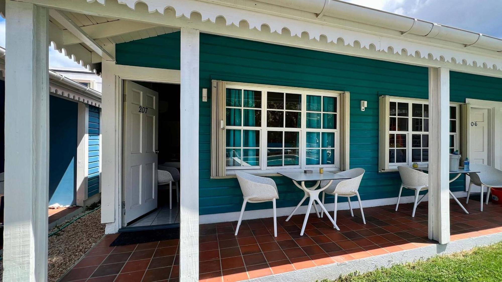 Talk Of The Town Inn & Suites - St Eustatius Oranjestad  Esterno foto